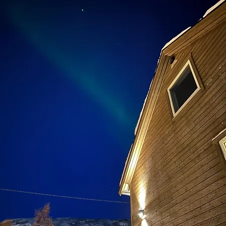 Tromsdalen Aurora Апартаменты *